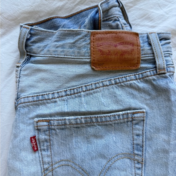 Levi's Light Blue Jean Shorts for Women - Picture 5 of 7